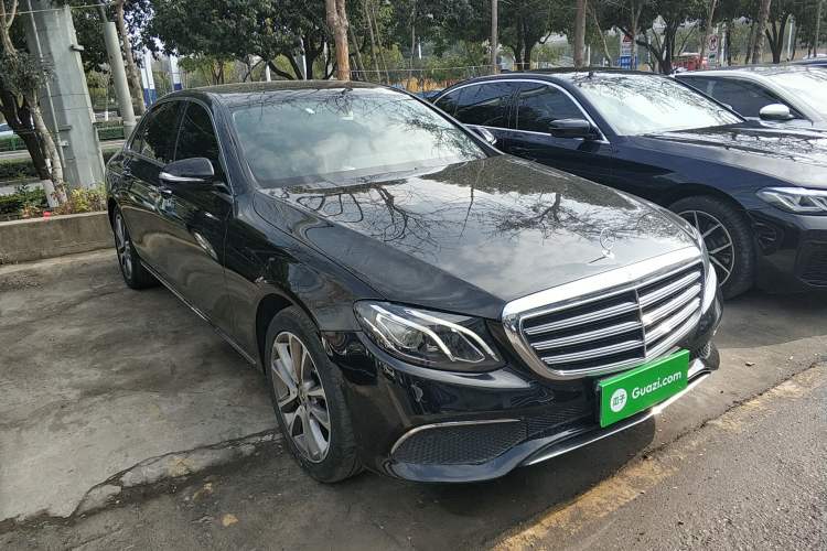 Used Mercedes-Benz E-Class 2020 Facelift E 260 L Exterior 2