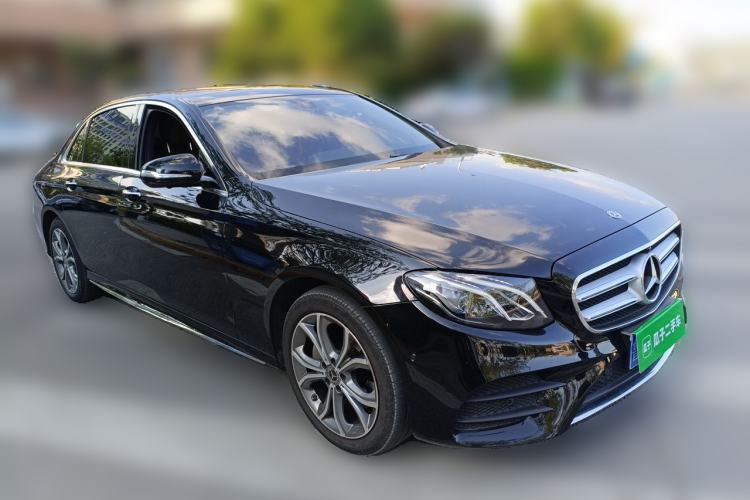 Used Mercedes-Benz E-Class 2020 E 300 L Sporty and Stylish Model Exterior 2