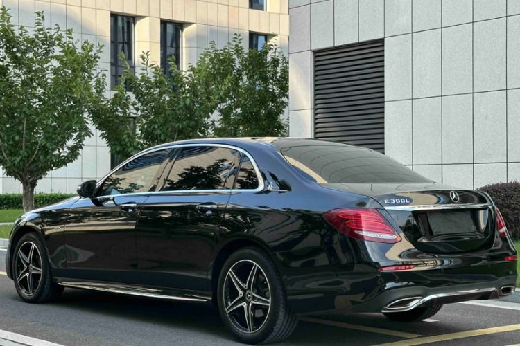 Used Mercedes-Benz E-Class 2020 Restyled E 300 L Sport Exclusive Edition Exterior 3