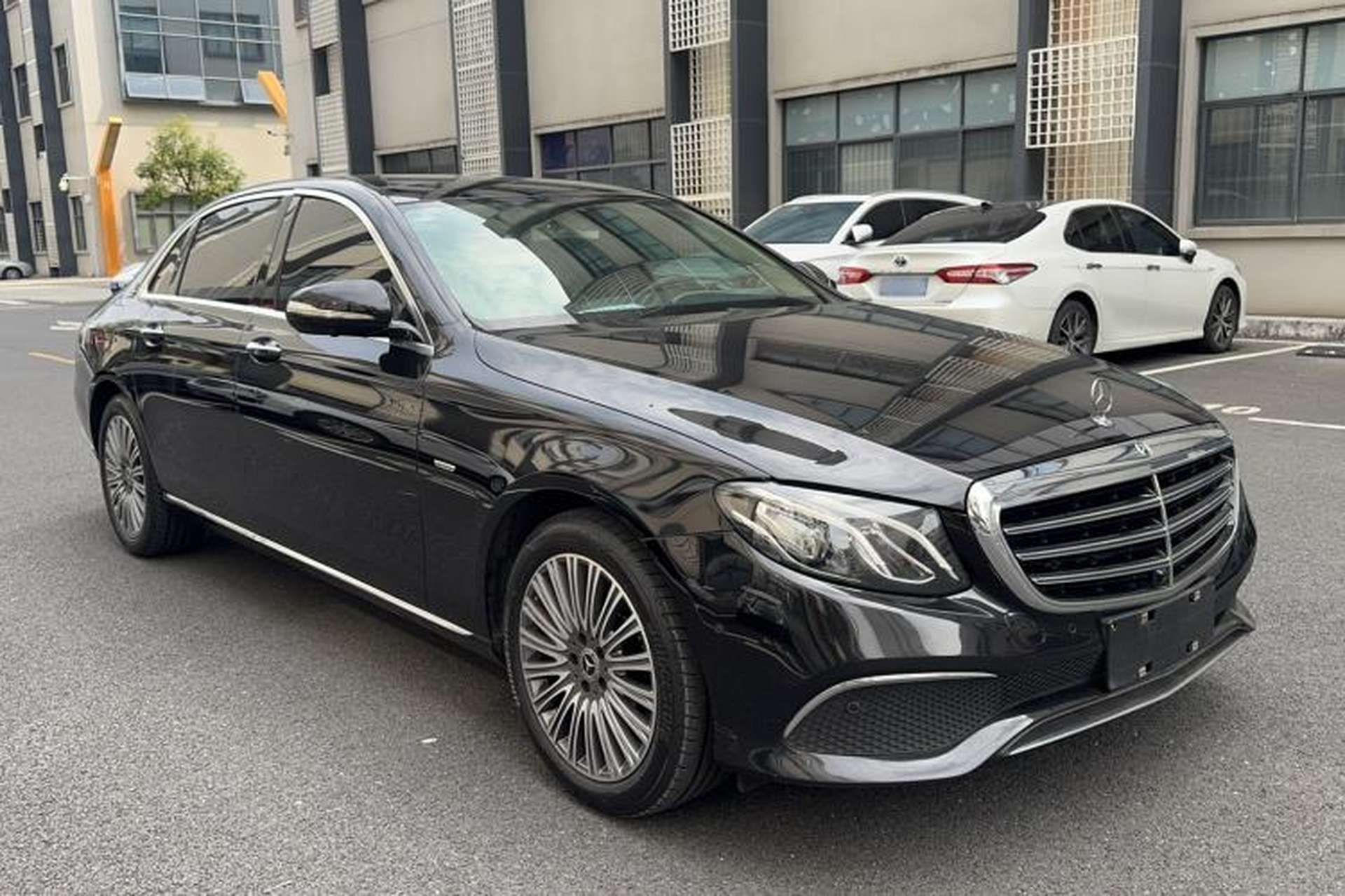 Used Mercedes-Benz E-Class 2020 Restyled E 300 L Exclusive Edition Exterior 3