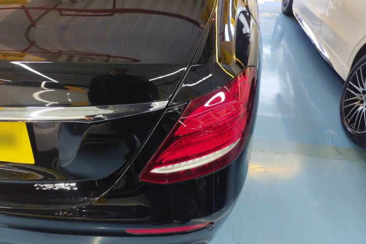 Used Mercedes-Benz E-Class 2020 Facelift E 260 L Sport Edition Exterior 3