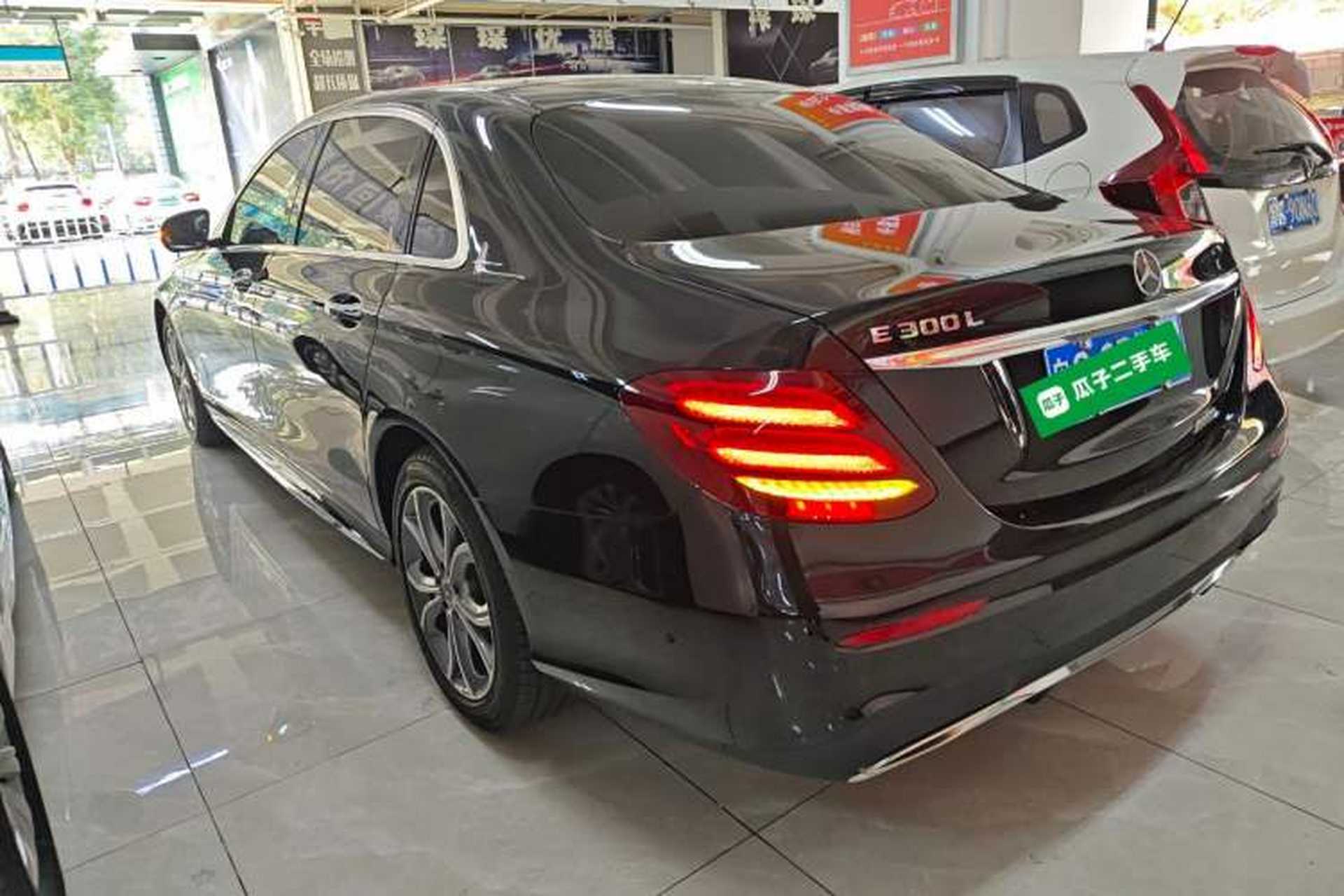 Used Mercedes-Benz E-Class 2020 E 300 L Sporty and Stylish Model Exterior 3