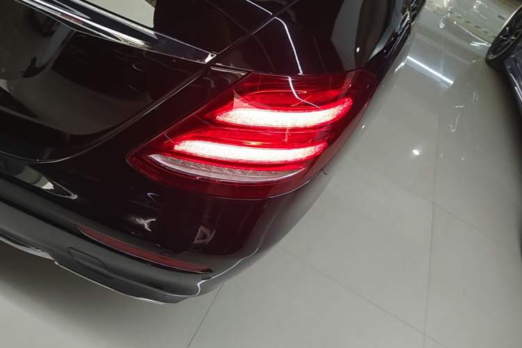 Used Mercedes-Benz E-Class 2020 E 260 L Sport Edition Exterior 3