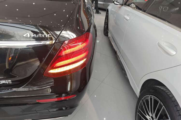 Used Mercedes-Benz E-Class 2020 E 260 L Sport 4MATIC Exterior 3