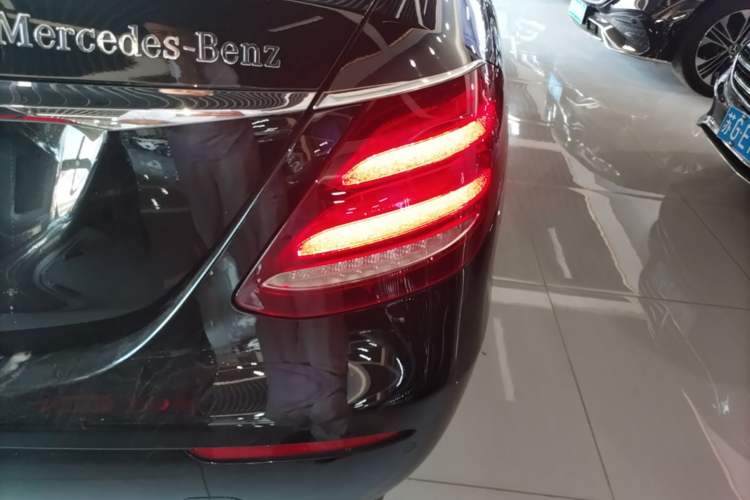 Used Mercedes-Benz E-Class 2020 E 300 L Luxury Model Exterior 3