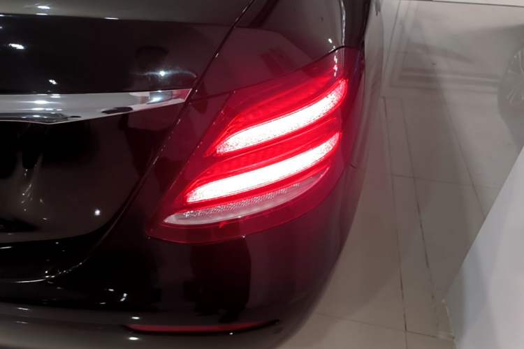 Used Mercedes-Benz E-Class 2020 E 300 L Luxury Model Exterior 3