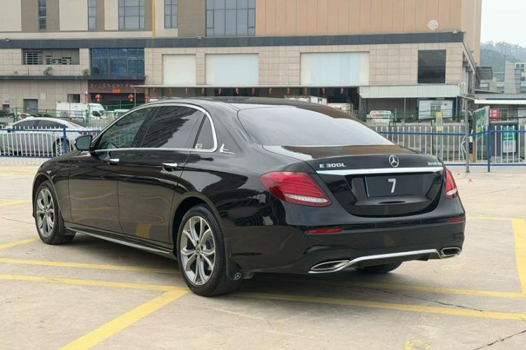 Used Mercedes-Benz E-Class 2020 E 300 L Sport Luxury Edition Exterior 3