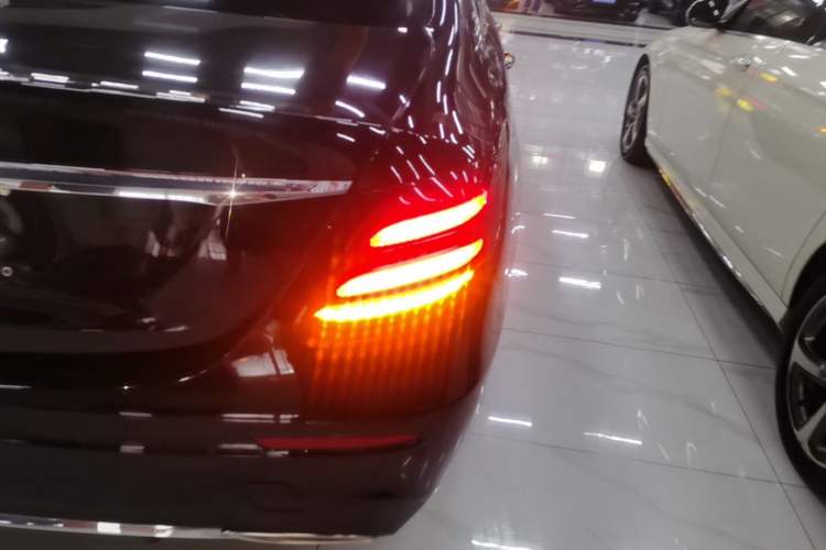 Used Mercedes-Benz E-Class 2020 Restyled E 300 L Sport Exclusive Edition Exterior 3