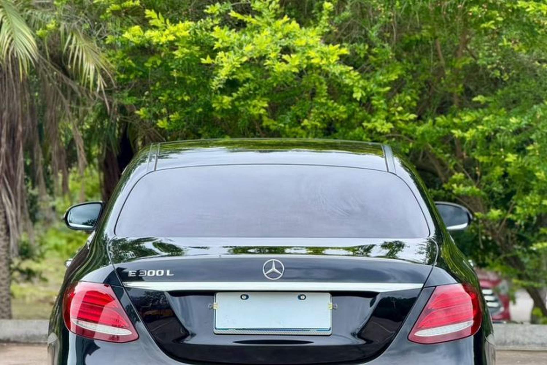 Used Mercedes-Benz E-Class 2020 E 300 L Luxury Model Exterior 3