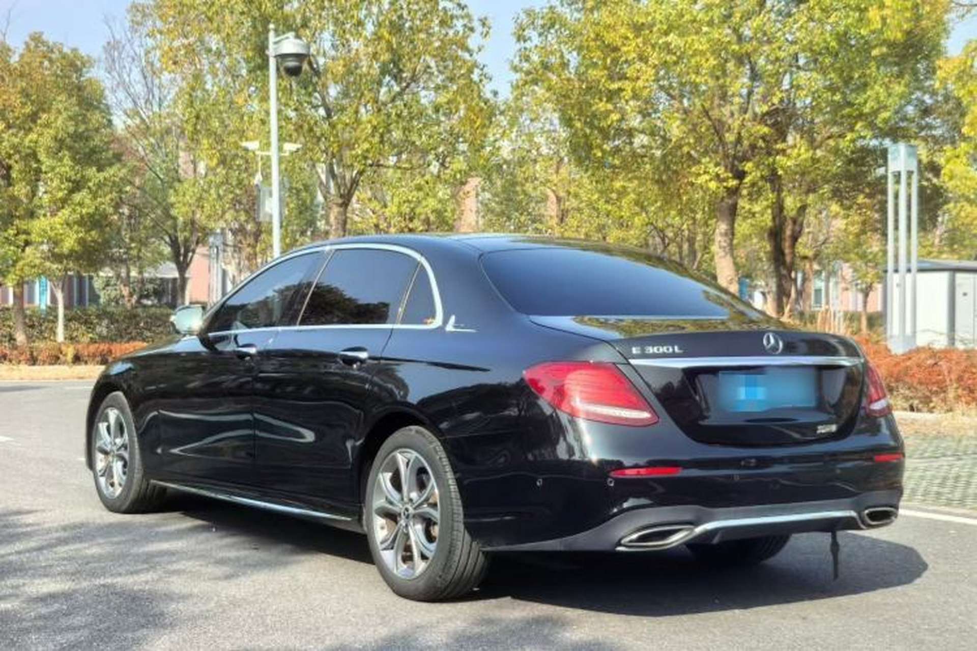 Used Mercedes-Benz E-Class 2020 E 300 L Sporty and Stylish Model Exterior 3