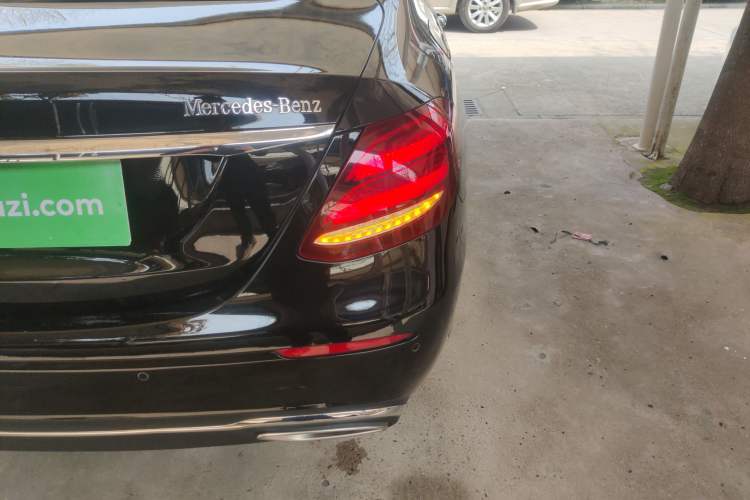 Used Mercedes-Benz E-Class 2020 Facelift E 300 L Stylish Edition Exterior 3