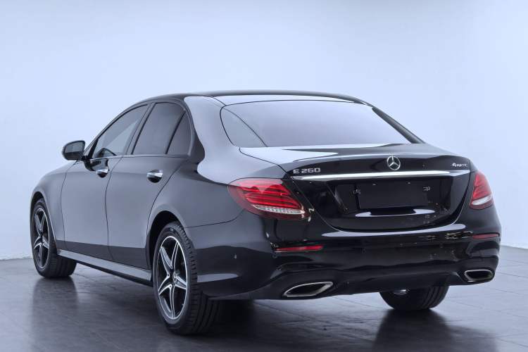 Used Mercedes-Benz E-Class 2020 E 260 Sport Edition 4MATIC Exterior 3