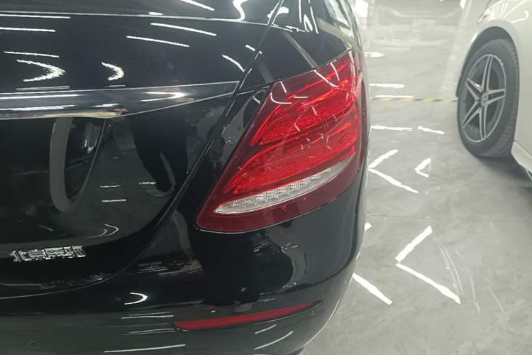 Used Mercedes-Benz E-Class 2020 E 300 L Luxury Model Exterior 3