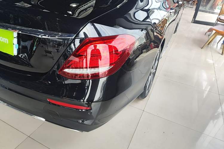Used Mercedes-Benz E-Class 2020 Restyled E 300 L Sporty and Stylish Edition Exterior 3