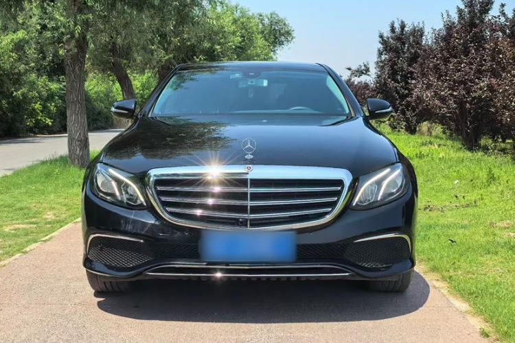 Used Mercedes-Benz E-Class 2020 Facelift E 260 L Exterior 4