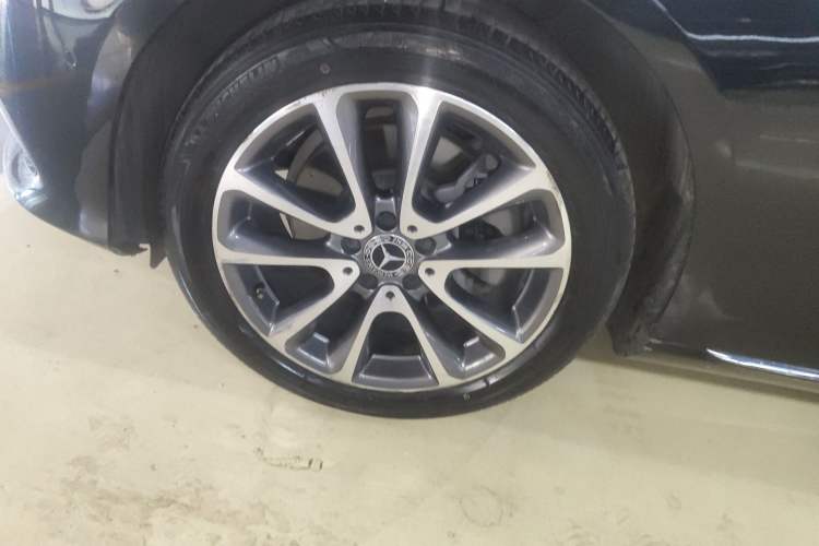 Used Mercedes-Benz E-Class 2020 E 260 L Exterior 4