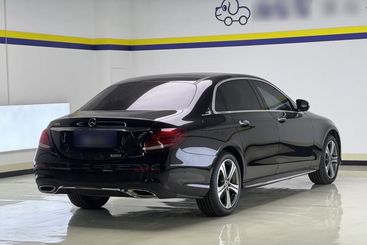 Used Mercedes-Benz E-Class 2020 Facelift E 260 L Sport Edition Exterior 4