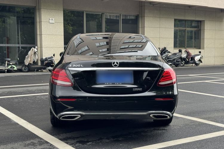 Used Mercedes-Benz E-Class 2020 Facelift E 260 L Exterior 4