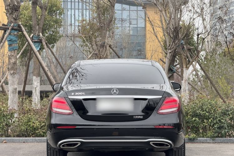Used Mercedes-Benz E-Class 2020 E 260 L Exterior 4