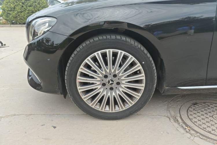 Used Mercedes-Benz E-Class 2020 Facelift E 300 L Stylish Edition Exterior 4