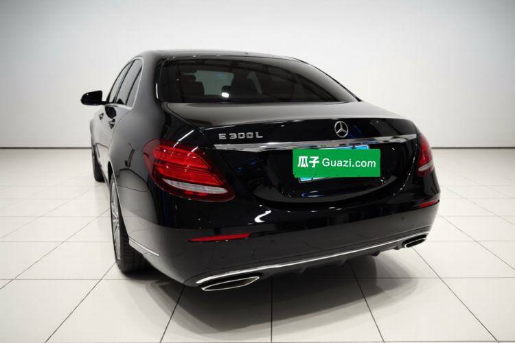Used Mercedes-Benz E-Class 2020 E 300 L Luxury Model Exterior 4