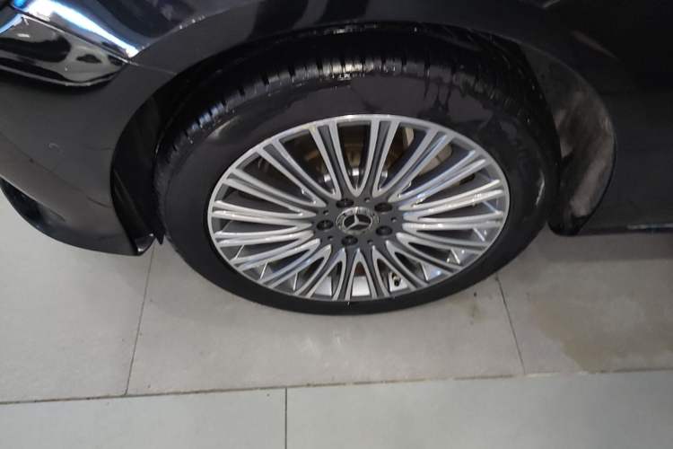 Used Mercedes-Benz E-Class 2020 E 300 L Stylish Model Exterior 4