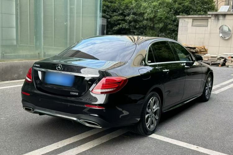 Used Mercedes-Benz E-Class 2020 E 300 L Sporty and Stylish Model Exterior 4