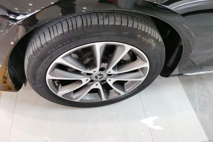 Used Mercedes-Benz E-Class 2020 E 260 L 4MATIC Exterior 4