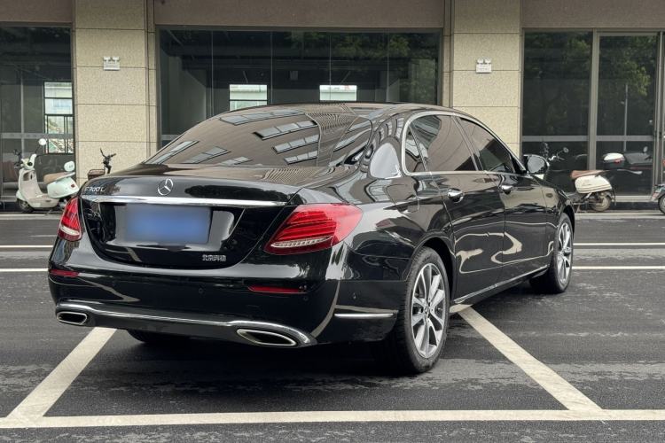 Used Mercedes-Benz E-Class 2020 Facelift E 260 L Exterior 5