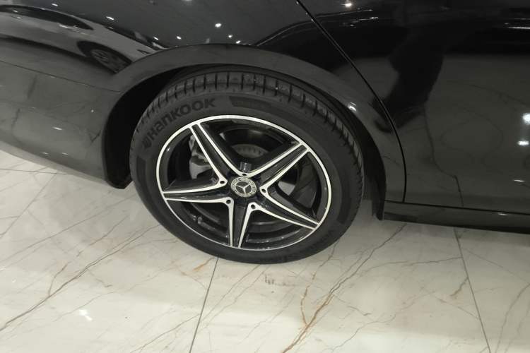 Used Mercedes-Benz E-Class 2020 E 260 Sport Edition Exterior 5