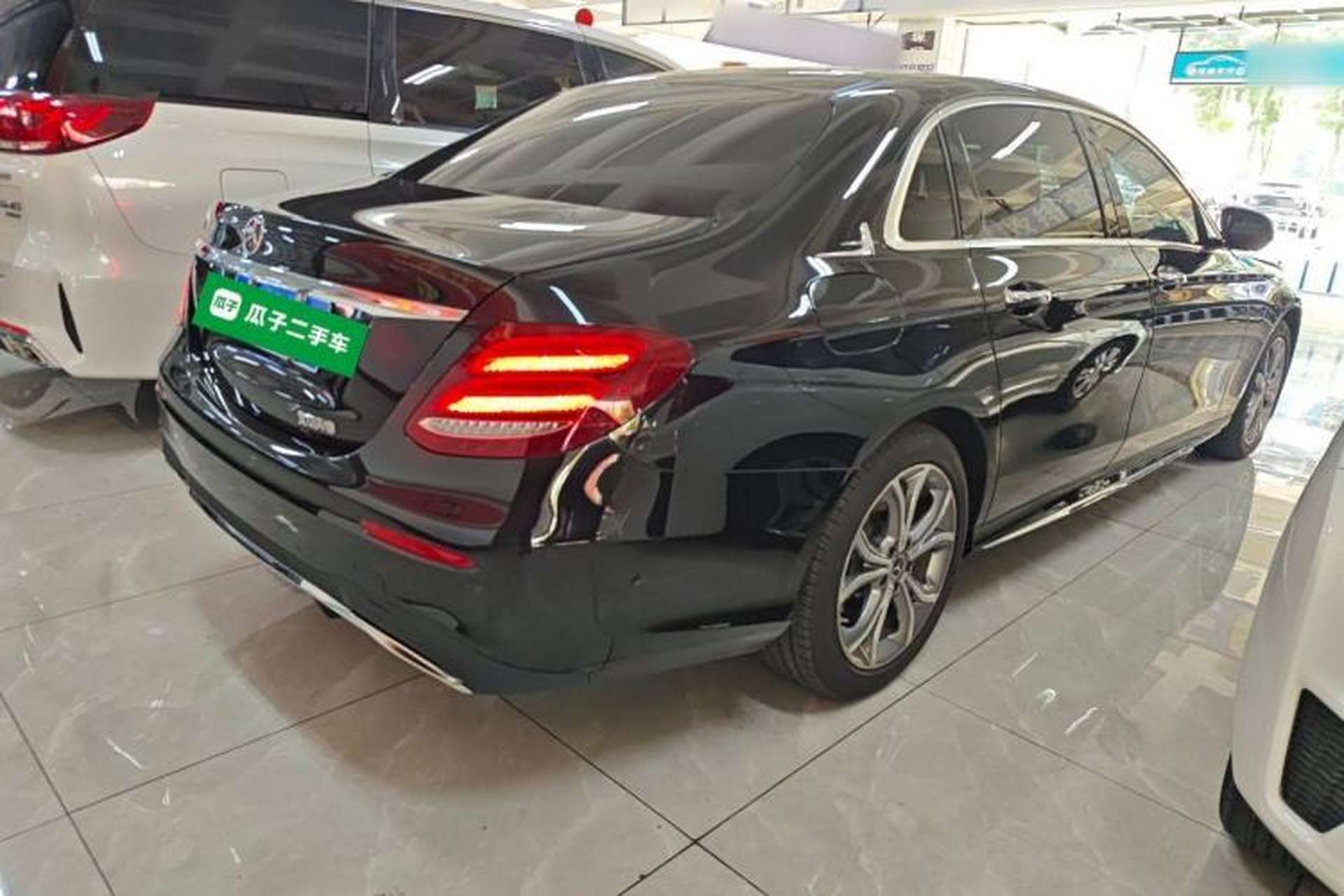 Used Mercedes-Benz E-Class 2020 E 300 L Sporty and Stylish Model Exterior 5