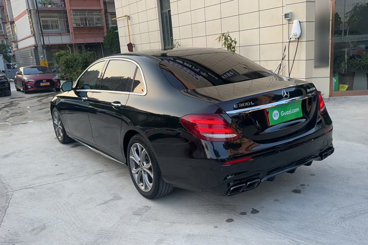 Used Mercedes-Benz E-Class 2020 Restyled E 300 L Sporty and Stylish Edition Exterior 5