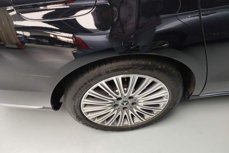 Used Mercedes-Benz E-Class 2020 E 300 L Luxury Model Exterior 5