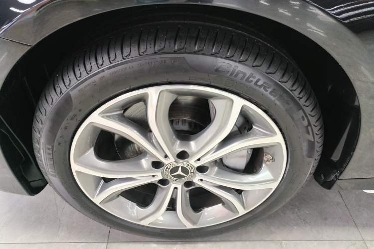Used Mercedes-Benz E-Class 2020 Restyled E 300 L Sporty and Stylish Edition Exterior 6