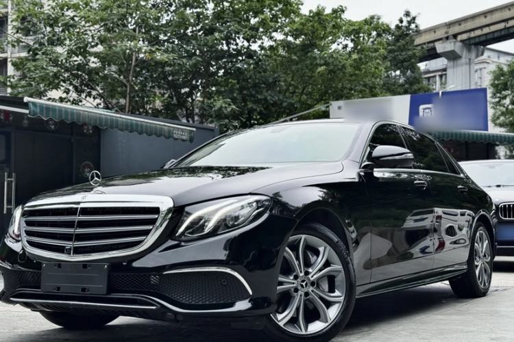 Used Mercedes-Benz E-Class 2020 Restyled E 300 L Sporty and Stylish Edition Exterior 6
