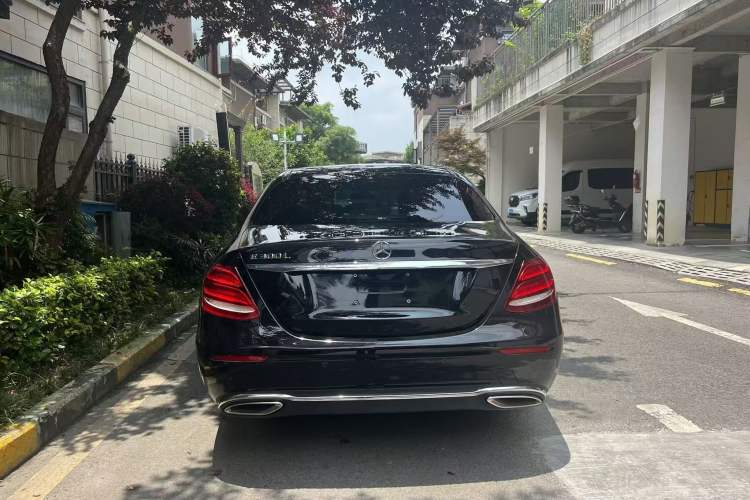 Used Mercedes-Benz E-Class 2020 E 300 L Luxury Model Exterior 7