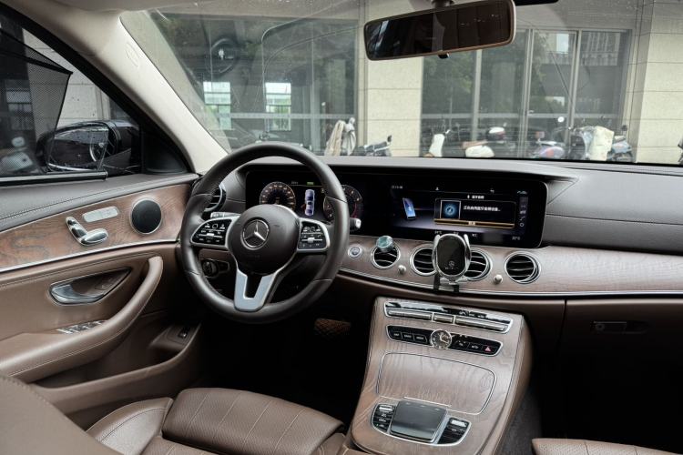 Used Mercedes-Benz E-Class 2020 Facelift E 260 L Exterior 8