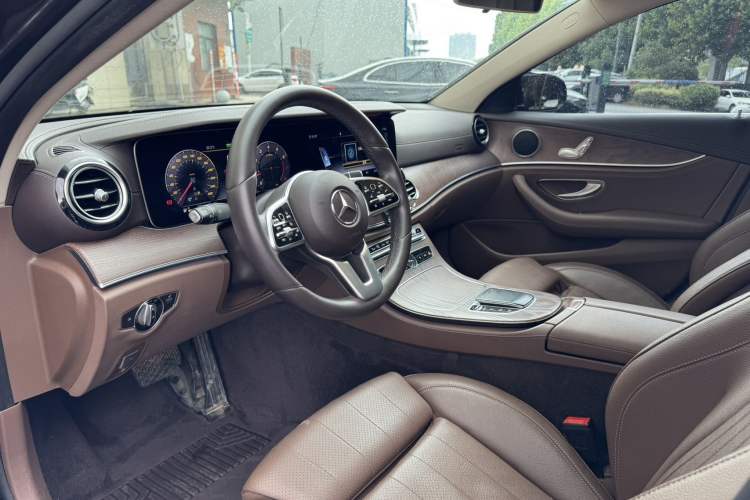 Used Mercedes-Benz E-Class 2020 Facelift E 260 L Exterior 9