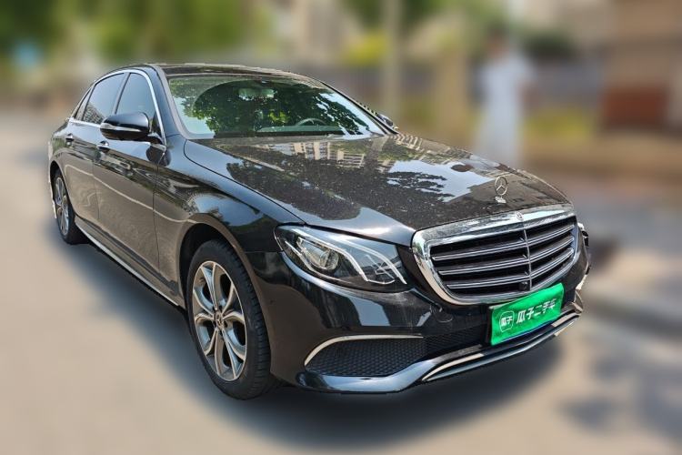 Used Mercedes-Benz E-Class 2020 E 300 L Sporty and Stylish Model Front Right 45 Deg