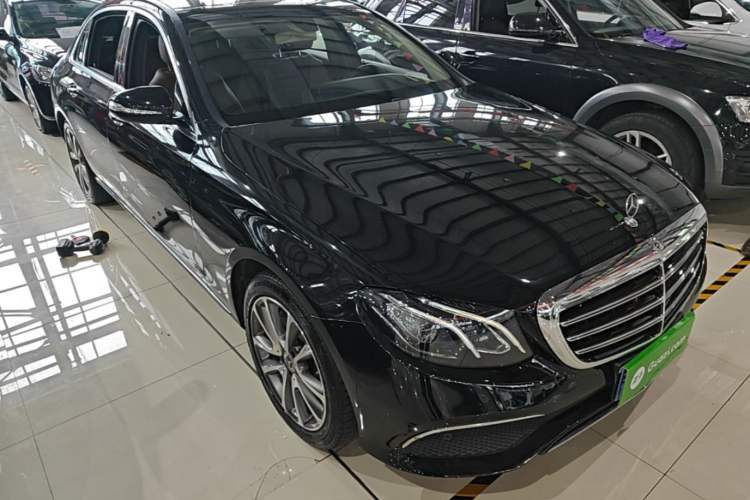 Used Mercedes-Benz E-Class 2020 Facelift E 260 L Front Right 45 Deg