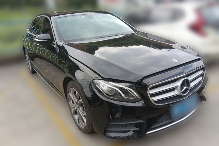 Used Mercedes-Benz E-Class 2020 E 300 L Sporty and Stylish Model Front Right 45 Deg
