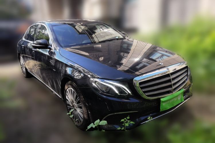 Used Mercedes-Benz E-Class 2020 Restyled E 300 L Exclusive Edition Front Right 45 Deg