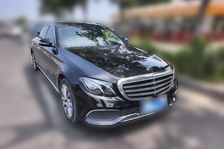 Used Mercedes-Benz E-Class 2020 Facelift E 260 L Front Right 45 Deg