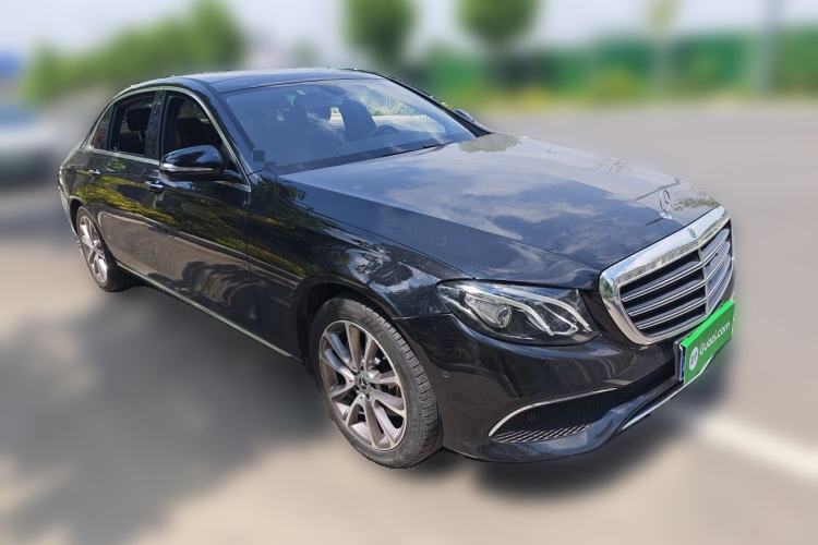 Used Mercedes-Benz E-Class 2020 E 260 L Front Right 45 Deg