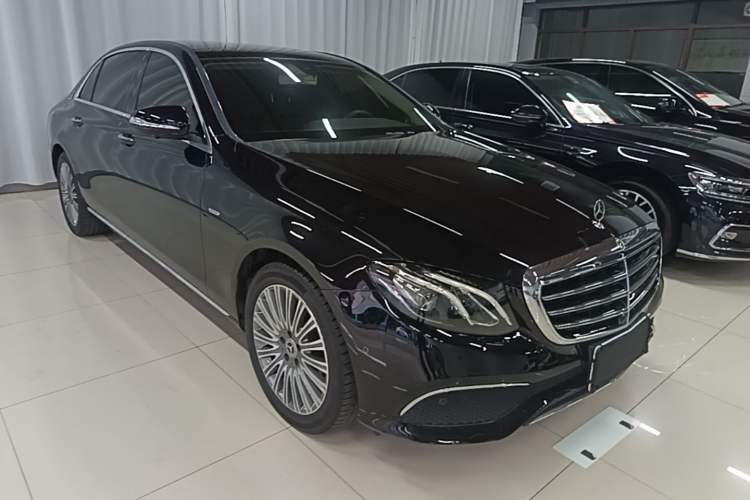Used Mercedes-Benz E-Class 2020 Restyled E 300 L Exclusive Edition Front Right 45 Deg