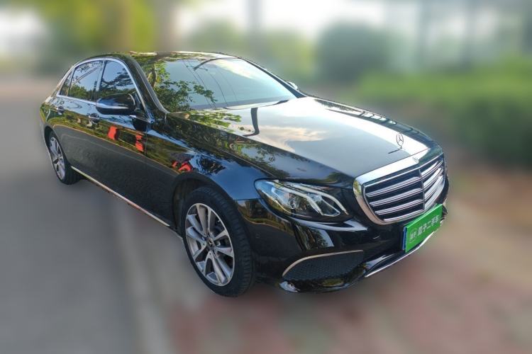 Used Mercedes-Benz E-Class 2020 Facelift E 260 L Front Right 45 Deg