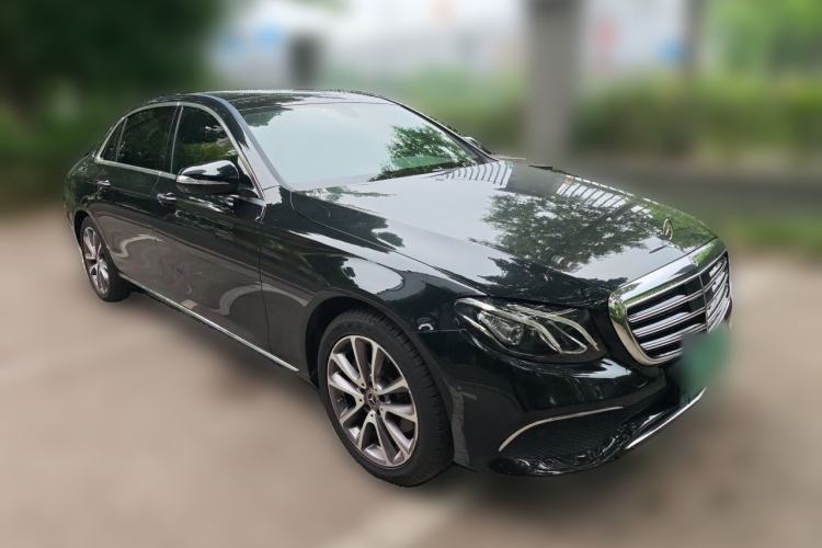 Used Mercedes-Benz E-Class 2020 Facelift E 260 L Front Right 45 Deg