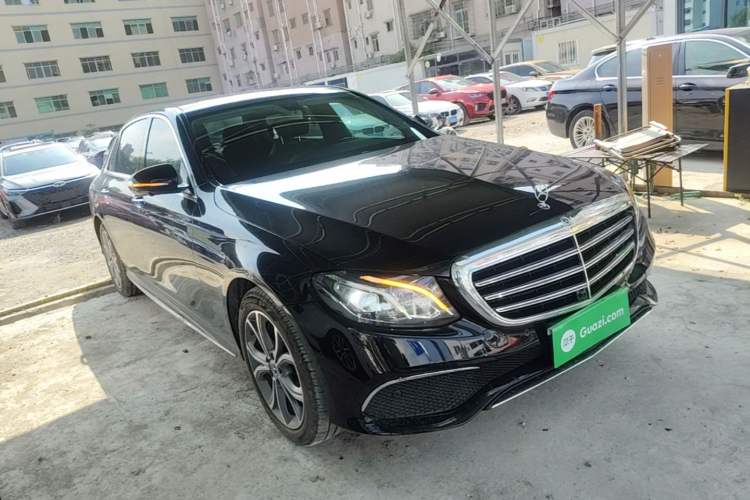 Used Mercedes-Benz E-Class 2020 E 300 L Sporty and Stylish Model Front Right 45 Deg