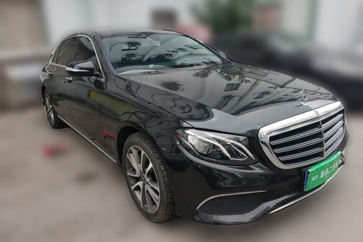 Used Mercedes-Benz E-Class 2020 Facelift E 260 L Front Right 45 Deg