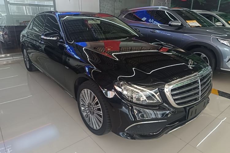 Used Mercedes-Benz E-Class 2020 Restyled E 300 L Exclusive Edition Front Right 45 Deg